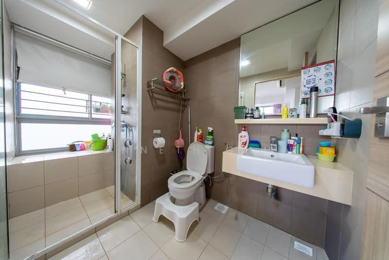 7 Boon Keng Road, 7 Boon Keng Road, Balestier / Toa Payoh, 3 Bedrooms, 1,172 sqft, HDB Flat For Sale, by Kenneth Chua, 500279295 - Bathroom - PropertyGuru.com.sg