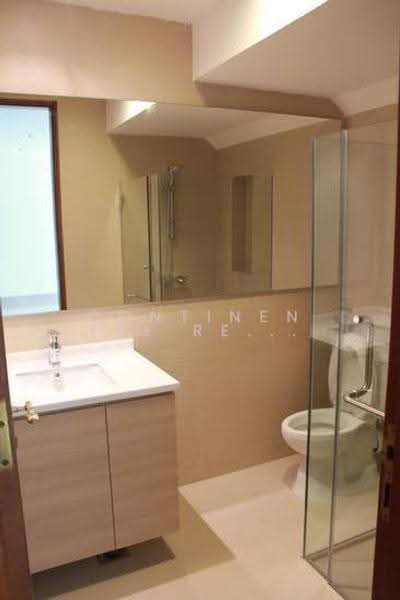 Duchess Crest, 84 Duchess Avenue, Tanglin / Holland / Bukit Timah, 6 Bedrooms, 4,209 sqft, Condominium For Rent, by GEORGE, 500279300 - Bathroom - PropertyGuru.com.sg