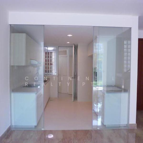 Duchess Crest, 84 Duchess Avenue, Tanglin / Holland / Bukit Timah, 6 Bedrooms, 4,209 sqft, Condominium For Rent, by GEORGE, 500279300 - Kitchen - PropertyGuru.com.sg