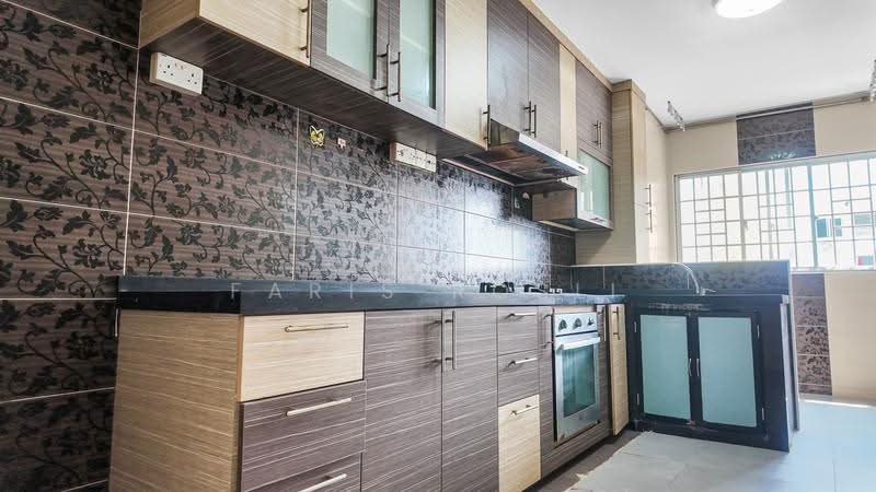 216 Petir Road, 216 Petir Road, Dairy Farm / Bukit Panjang / Choa Chu Kang, 3 Bedrooms, 1,119 sqft, HDB Flat For Sale, by Faris Rosli, 500279305 - Kitchen - PropertyGuru.com.sg