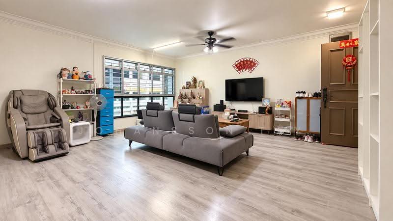 667A Jurong West Street 65, 667A Jurong West Street 65, Boon Lay / Jurong / Tuas, 3 Bedrooms, 1,184 sqft, HDB Flat For Sale, by Johansson Tay, 500279322 - Living Room - PropertyGuru.com.sg