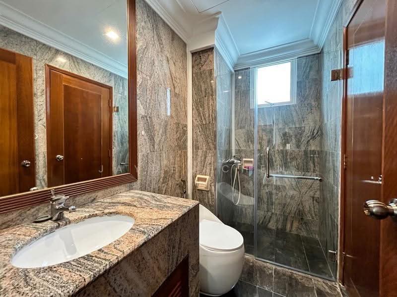 Le Hill, 42 Pasir Panjang Hill, Buona Vista / West Coast / Clementi New Town, 3 Bedrooms, 1,141 sqft, Condominium For Rent, by Jayden Chen, 500279324 - Bathroom - PropertyGuru.com.sg