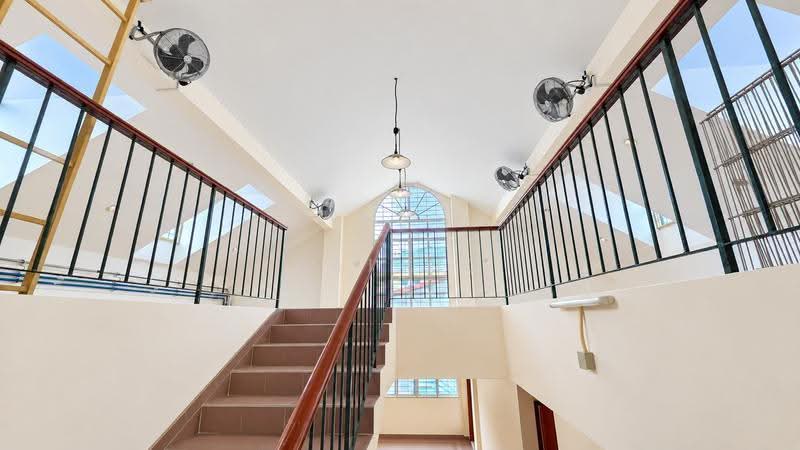 Mayflower Gardens, Mayflower Drive, Ang Mo Kio / Bishan / Thomson, 5 Bedrooms, 4,500 sqft, Semi-Detached House For Sale, by Kai Ng, 500279343 - Interior - PropertyGuru.com.sg