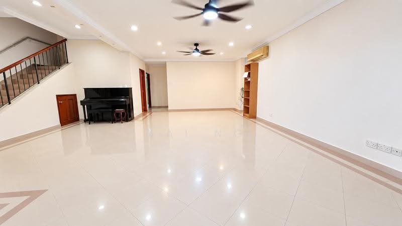 Mayflower Gardens, Mayflower Drive, Ang Mo Kio / Bishan / Thomson, 5 Bedrooms, 4,500 sqft, Semi-Detached House For Sale, by Kai Ng, 500279343 - Living Room - PropertyGuru.com.sg