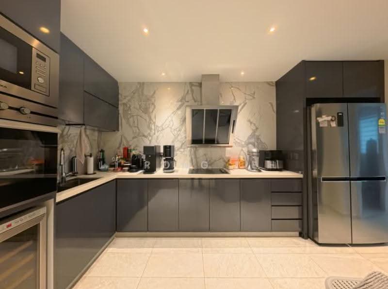 WOW SHOWFLAT LOOK ALIKE MOVE IN CONDITION FH LANDED, Eunos / Geylang / Paya Lebar, 4 Bedrooms, 3,390 sqft, Terraced House For Sale, by Li Rong Teh, 500279355 - Kitchen - PropertyGuru.com.sg