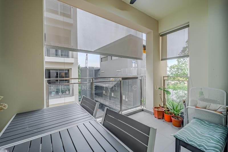Miltonia Residences, 550 Miltonia Close, Sembawang / Yishun, 2 Bedrooms, 840 sqft, Condominium For Sale, by Kenneth Chua, 500279366 - Balcony - PropertyGuru.com.sg
