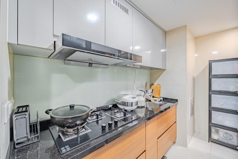 Miltonia Residences, 550 Miltonia Close, Sembawang / Yishun, 2 Bedrooms, 840 sqft, Condominium For Sale, by Kenneth Chua, 500279366 - Kitchen - PropertyGuru.com.sg