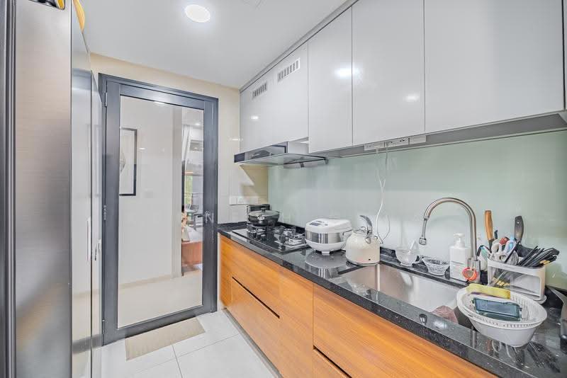 Miltonia Residences, 550 Miltonia Close, Sembawang / Yishun, 2 Bedrooms, 840 sqft, Condominium For Sale, by Kenneth Chua, 500279366 - Kitchen - PropertyGuru.com.sg