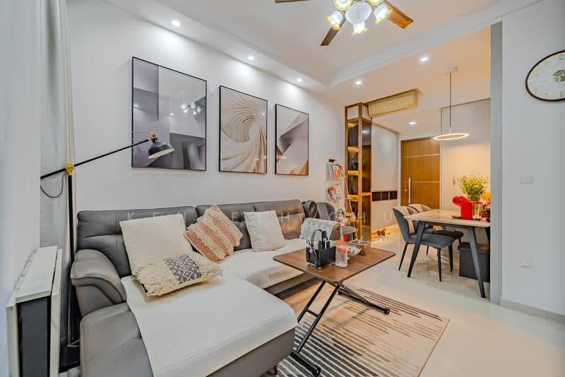 Miltonia Residences, 550 Miltonia Close, Sembawang / Yishun, 2 Bedrooms, 840 sqft, Condominium For Sale, by Kenneth Chua, 500279366 - Living Room - PropertyGuru.com.sg