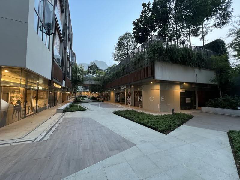 ParkSuites, 18-32 Holland Grove Road, Tanglin / Holland / Bukit Timah, 646 sqft, Mall Shop For Rent, by MJ ZHUO, 500279402 - Exterior - CommercialGuru.com.sg
