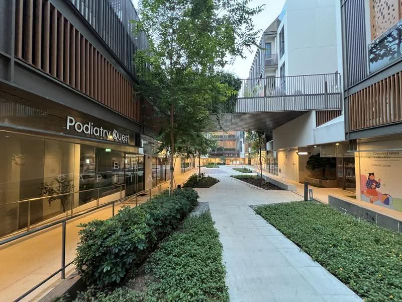 ParkSuites, 18-32 Holland Grove Road, Tanglin / Holland / Bukit Timah, 646 sqft, Mall Shop For Rent, by MJ ZHUO, 500279402 - Exterior - CommercialGuru.com.sg