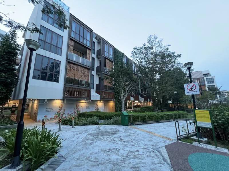 ParkSuites, 18-32 Holland Grove Road, Tanglin / Holland / Bukit Timah, 646 sqft, Mall Shop For Rent, by MJ ZHUO, 500279402 - Exterior - CommercialGuru.com.sg