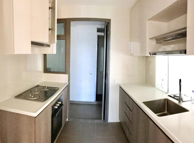 Treasure Crest, 60 Anchorvale Crescent, Hougang / Punggol / Sengkang, 3 Bedrooms, 1,076 sqft, Condominium For Sale, by Elonn Seah, 500279425 - Kitchen - PropertyGuru.com.sg