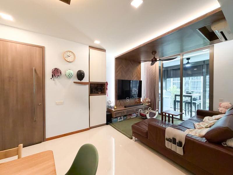 Treasure Crest, 60 Anchorvale Crescent, Hougang / Punggol / Sengkang, 3 Bedrooms, 1,076 sqft, Condominium For Sale, by Elonn Seah, 500279425 - Living Room - PropertyGuru.com.sg