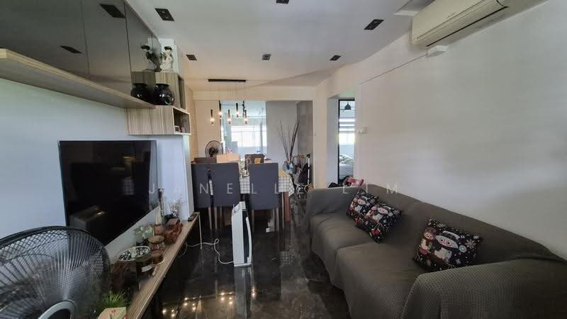 701 Bedok Reservoir Road, 701 Bedok Reservoir Road, Bedok / Upper East Coast, Room Rental, 120 sqft, HDB Flat For Rent, by Janelle Lim, 500279442 - Living Room - PropertyGuru.com.sg