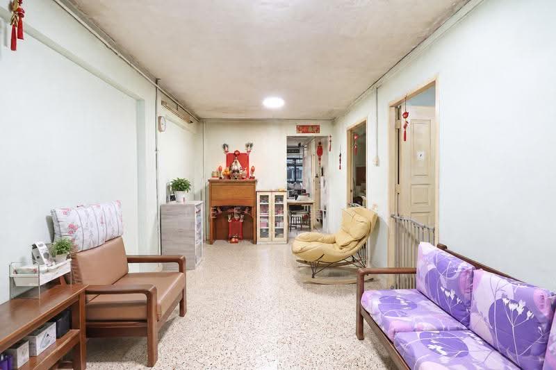 6 Ghim Moh Road, 6 Ghim Moh Road, Tanglin / Holland / Bukit Timah, 2 Bedrooms, 700 sqft, HDB Flat For Sale, by Bee 林美玲, 500279446 - Living hall (AI Decluttered) - PropertyGuru.com.sg