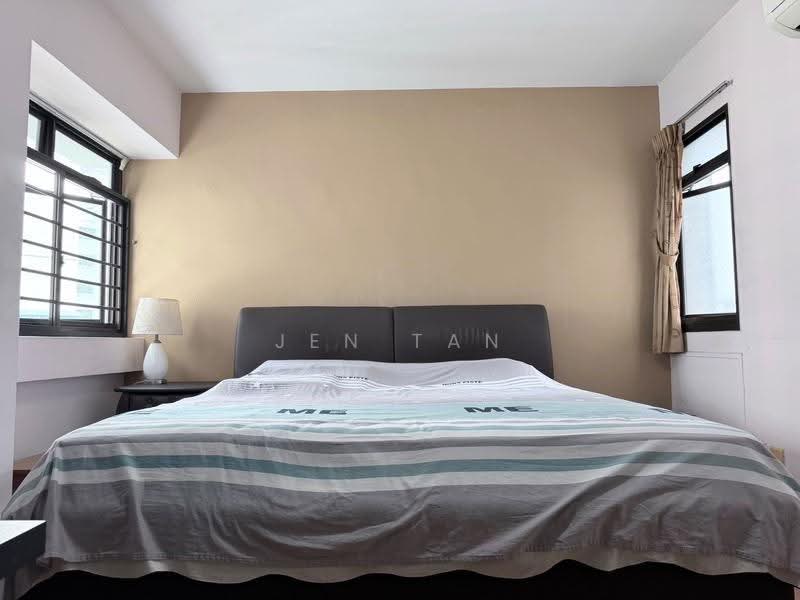 274B Jurong West Street 25, 274B 274B, Boon Lay / Jurong / Tuas, 3 Bedrooms, 1,356 sqft, HDB Flat For Sale, by Jen Tan, 500279450 - PropertyGuru.com.sg