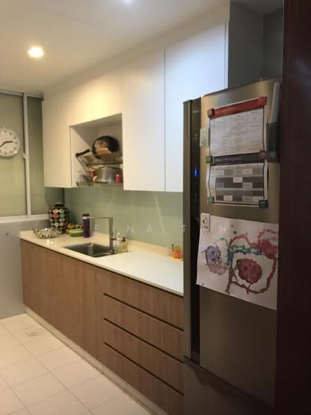 Duchess Crest, 84 Duchess Avenue, Tanglin / Holland / Bukit Timah, 6 Bedrooms, 4,090 sqft, Condominium For Sale, by Reina Tan, 500279454 - Kitchen - PropertyGuru.com.sg