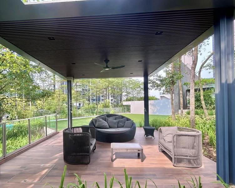 Twin VEW, 93 West Coast Vale, Buona Vista / West Coast / Clementi New Town, 1 Bedroom, 570 sqft, Condominium For Rent, by Sebastian Soo Chun Hian, 500279455 - Garden Seating - PropertyGuru.com.sg