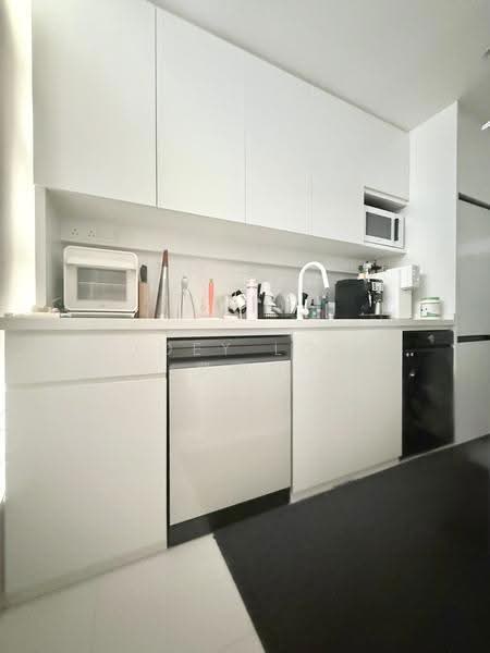 Lilac Park, Seletar / Yio Chu Kang, 4 Bedrooms, 3,900 sqft, Terraced House For Sale, by Joey Loh 罗雪慧, 500279458 - Kitchen on level 3 - PropertyGuru.com.sg