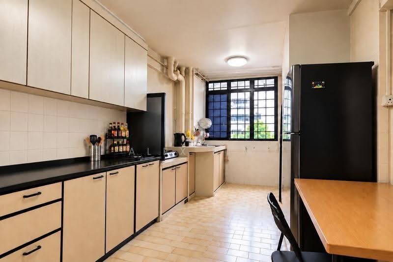 534 Bukit Batok Street 51, 534 Bukit Batok Street 51, Dairy Farm / Bukit Panjang / Choa Chu Kang, 2 Bedrooms, 646 sqft, HDB Flat For Sale, by Alex Lim, 500279460 - Kitchen - PropertyGuru.com.sg