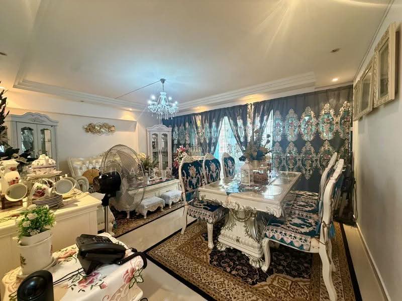 614 Elias Road, 614 Elias Road, Pasir Ris / Tampines, 3 Bedrooms, 1,442 sqft, HDB Flat For Sale, by Hady Mirza, 500279469 - Living Room - PropertyGuru.com.sg