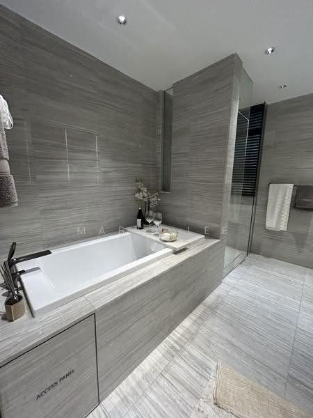Terra Hill, 18 Yew Siang Road, Buona Vista / West Coast / Clementi New Town, 4 Bedrooms, 1,894 sqft, Condominium For Sale, by Mabel Lee, 500279472 - Bathroom - PropertyGuru.com.sg