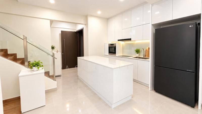 Park 1 Suites, Lorong 40 Geylang, Eunos / Geylang / Paya Lebar, 3 Bedrooms, 1,206 sqft, Condominium For Sale, by Rachel Lim, 500279474 - Kitchen - PropertyGuru.com.sg