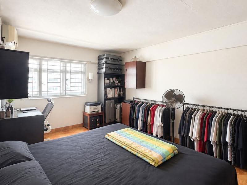 104 Bedok North Avenue 4, 104 Bedok North Avenue 4, Bedok / Upper East Coast, 2 Bedrooms, 882 sqft, HDB Flat For Sale, by Natalie Lim, 500279479 - Bedroom - PropertyGuru.com.sg