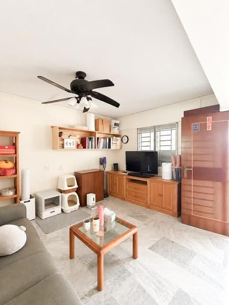 104 Bedok North Avenue 4, 104 Bedok North Avenue 4, Bedok / Upper East Coast, 2 Bedrooms, 882 sqft, HDB Flat For Sale, by Natalie Lim, 500279479 - Living Room - PropertyGuru.com.sg