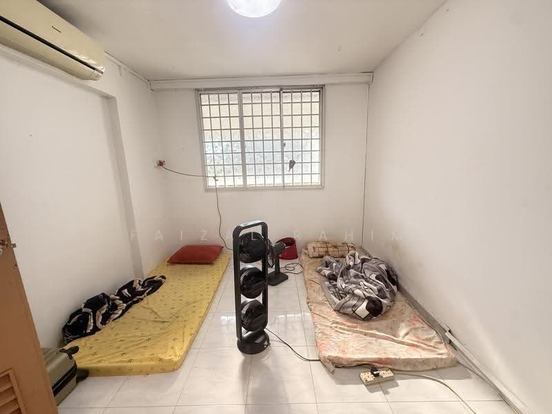 824 Woodlands Street 81, 824 Woodlands Street 81, Admiralty / Woodlands, 3 Bedrooms, 904 sqft, HDB Flat For Sale, by Faizal Rahim, 500279480 - Bedroom - PropertyGuru.com.sg