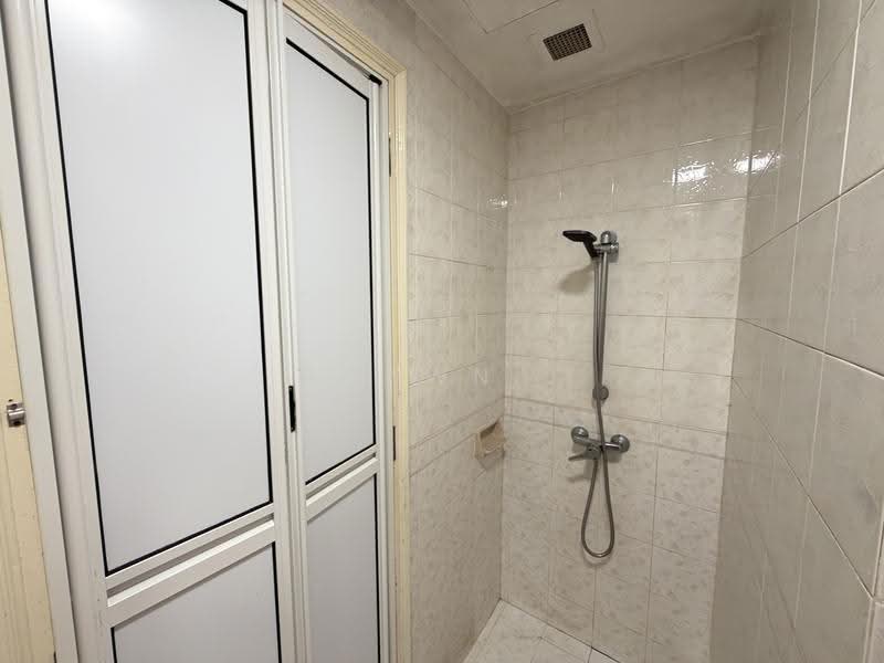 Emerald Park, 6 Indus Road, Alexandra / Commonwealth, Room Rental, 80 sqft, Condominium For Rent, by Shawn, 500279487 - PropertyGuru.com.sg