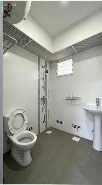 296B Bukit Batok Street 22, 296B Bukit Batok Street 22, Dairy Farm / Bukit Panjang / Choa Chu Kang, 2 Bedrooms, 732 sqft, HDB Flat For Sale, by Joe Ng Xu Hong 黄緒汯, 500279496 - Bathroom - PropertyGuru.com.sg