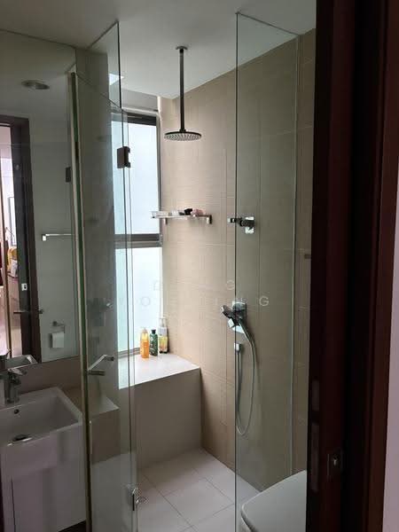 Ventuno Balmoral, 21 Balmoral Road, Tanglin / Holland / Bukit Timah, 3 Bedrooms, 1,313 sqft, Condominium For Sale, by Deng Youping, 500279506 - Bathroom - PropertyGuru.com.sg