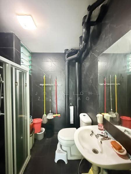 483 Segar Road, 483 Segar Road, Dairy Farm / Bukit Panjang / Choa Chu Kang, 3 Bedrooms, 1,206 sqft, HDB Flat For Sale, by Jose Loh Zhenhao, 500279511 - Bathroom - PropertyGuru.com.sg