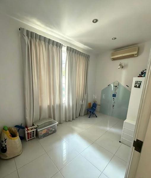 D11 Landed Luxury - Corner Terrace with Massive Rebuild Potential, Newton / Novena, 4 Bedrooms, 1,900 sqft, Corner Terrace For Sale, by Shirlene Sim, 500279521 - Study - PropertyGuru.com.sg