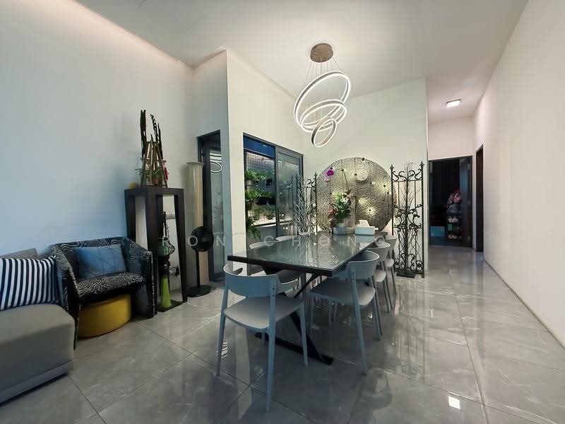 Opera Estate, Norma Terrace, East Coast / Marine Parade, 5 Bedrooms, 3,000 sqft, Terraced House For Sale, by Ron Chong, 500279525 - Dining Room - PropertyGuru.com.sg