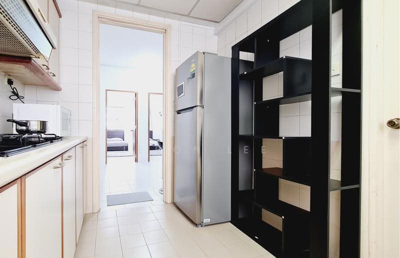 Central Green, 9 Jalan Membina, Alexandra / Commonwealth, Room Rental, 165 sqft, Condominium For Rent, by Jeron Lee, 500279537 - Kitchen - PropertyGuru.com.sg