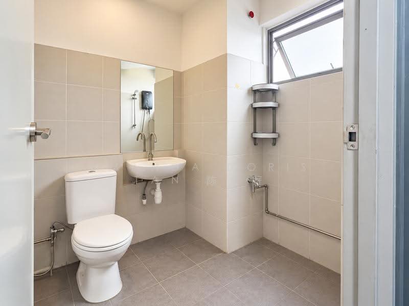 Premier @ Kaki Bukit, 8 Kaki Bukit Avenue 4, Eunos / Geylang / Paya Lebar, 3,078 sqft, Factory / Workshop (B2) For Rent, by Amanda Doris Tan 陈忆菁, 500279543 - Bathroom - CommercialGuru.com.sg