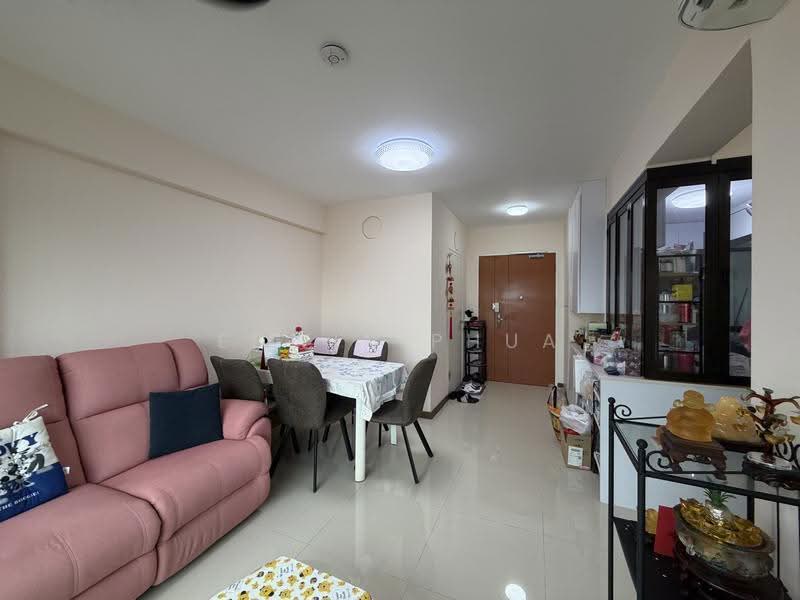 801C West Coast Crescent, 801C West Coast Crescent, Buona Vista / West Coast / Clementi New Town, 2 Bedrooms, 764 sqft, HDB Flat For Sale, by Edwin Phua, 500279558 - Living Room - PropertyGuru.com.sg