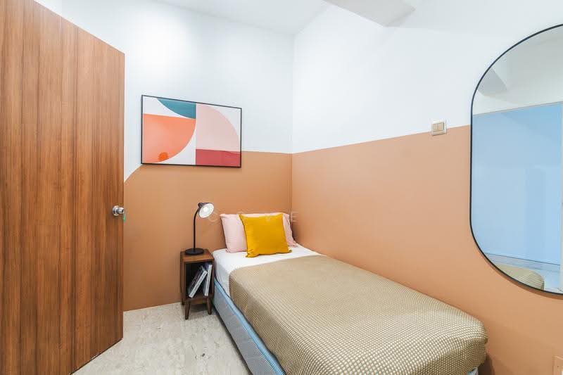 Clementi Park, 010101 Sunset Drive, Clementi Park / Upper Bukit Timah, Room Rental, 180 sqft, Condominium For Rent, by Cove, 500279600 - Green Room - PropertyGuru.com.sg