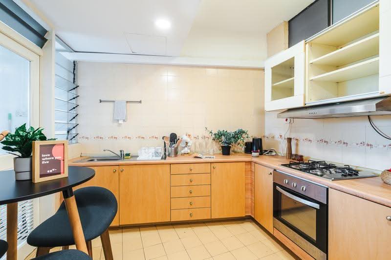 Clementi Park, 010101 Sunset Drive, Clementi Park / Upper Bukit Timah, Room Rental, 180 sqft, Condominium For Rent, by Cove, 500279600 - Kitchen - PropertyGuru.com.sg
