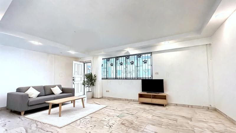 231 Yishun Street 21, 231 Yishun Street 21, Sembawang / Yishun, 3 Bedrooms, 1,055 sqft, HDB Flat For Sale, by Christopher Chua, 500279612 - Living Room - PropertyGuru.com.sg