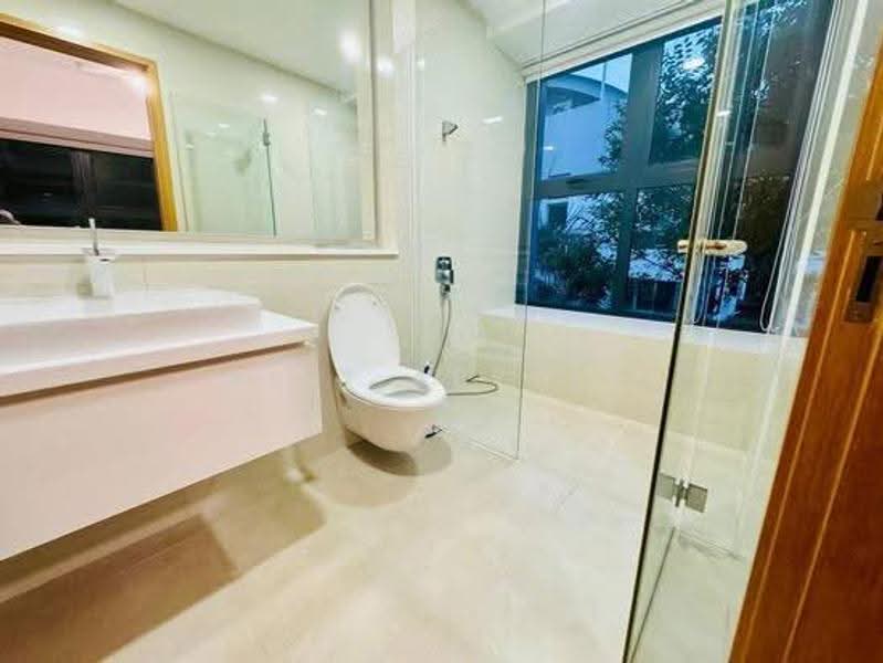 Uber 388, 388 Upper East Coast Road, Bedok / Upper East Coast, 2 Bedrooms, 850 sqft, Condominium For Rent, by Elly Apphia, 500279620 - Bathroom - PropertyGuru.com.sg