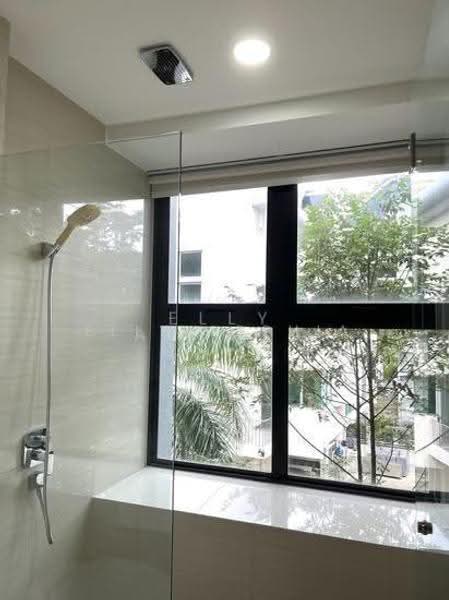 Uber 388, 388 Upper East Coast Road, Bedok / Upper East Coast, 2 Bedrooms, 850 sqft, Condominium For Rent, by Elly Apphia, 500279620 - Bathroom - PropertyGuru.com.sg