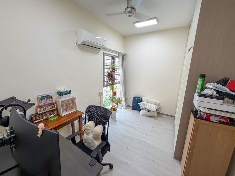 Azalea Park Condo, 2 Flora Road, Changi Airport / Changi Village, 4 Bedrooms, 1,507 sqft, Condominium For Sale, by Jayden Peh, 500279627 - Study - PropertyGuru.com.sg