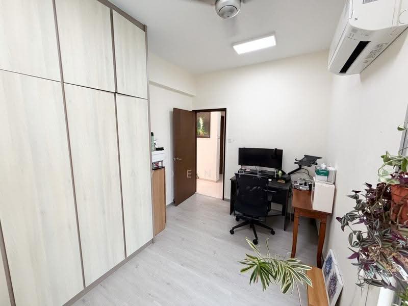 Azalea Park Condo, 2 Flora Road, Changi Airport / Changi Village, 4 Bedrooms, 1,507 sqft, Condominium For Sale, by Jayden Peh, 500279627 - Study - PropertyGuru.com.sg