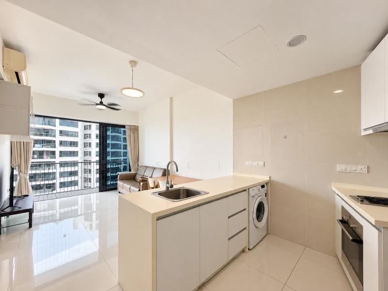 d'Leedon (Former Farrer Court), 11 Leedon Heights, Tanglin / Holland / Bukit Timah, 2 Bedrooms, 635 sqft, Condominium For Sale, by Josie Lee, 500279630 - Living Room - PropertyGuru.com.sg