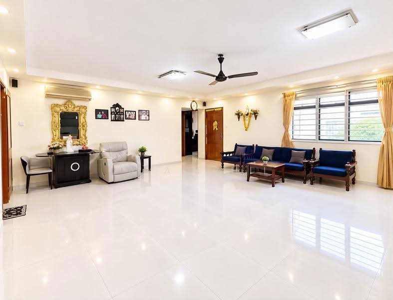 276D Jurong West Street 25, 276D Jurong West Street 25, Boon Lay / Jurong / Tuas, 3 Bedrooms, 1,194 sqft, HDB Flat For Sale, by Jaya Ezhil, 500279641 - Living Room - PropertyGuru.com.sg