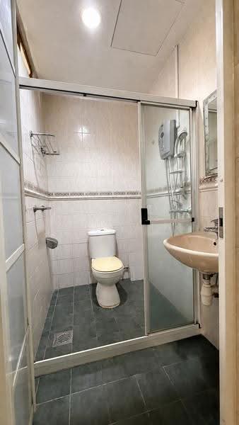 Pasir Ris Beach Park, Pasir Ris Avenue, Pasir Ris / Tampines, 5 Bedrooms, 2,200 sqft, Terraced House For Sale, by Joji Lin, 500279652 - PropertyGuru.com.sg